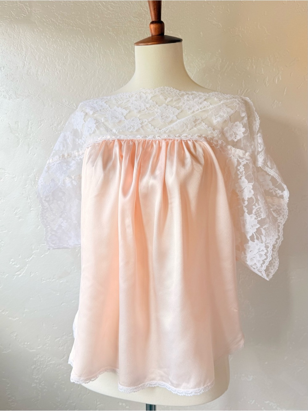 Vintage 1970’s Donna Richard for Gilligan O’Malley Lace and Satin Top